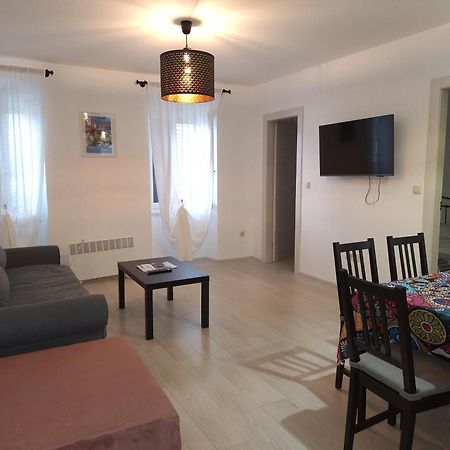 Apartments Knezgrad 로브란 외부 사진